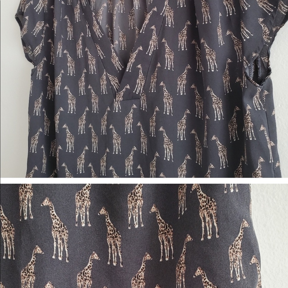 H&M giraffe top